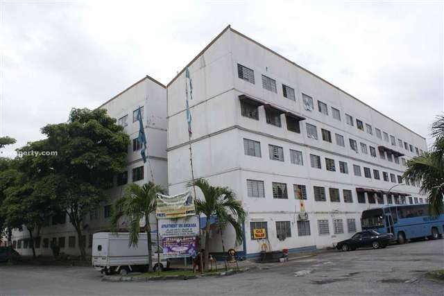 Sri Angkasa Apartment Intermediate Flat 3 1 Bedrooms For Sale In Klang Selangor Iproperty Com My