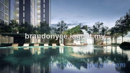 Univ 360 Place, Seri Kembangan