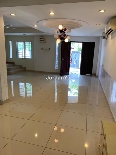 Kota Damansara Sekyen 7 Jalan Nuri, Petaling Jaya