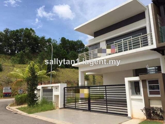 Taman Mount Austin Semi D Corner, Johor Bahru