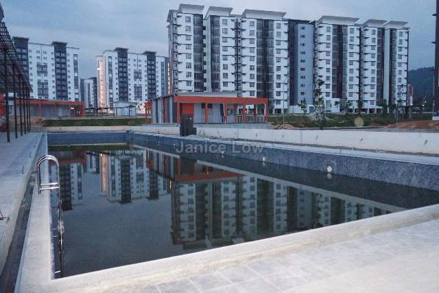 Seri Kasturi Apartments Intermediate Apartment 3 Bedrooms For Sale In Setia Alam Selangor Iproperty Com My