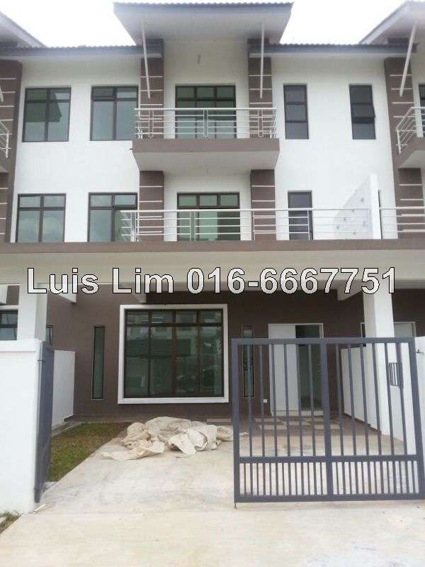 Tmn Mutiara Mas Jalan Mutiara 3 7 Johor Bahru Intermediate 2 5 Sty Terrace Link House 5 Bedrooms For Sale Iproperty Com My