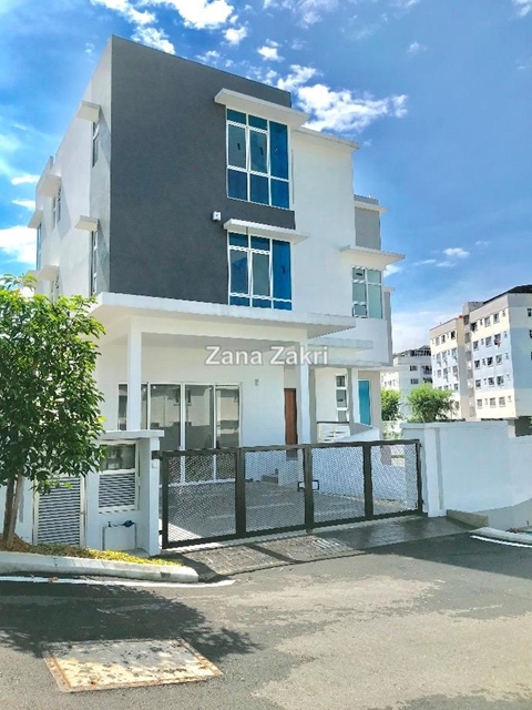 ASTANA KEMENSAH, Kem Heights, Ampang