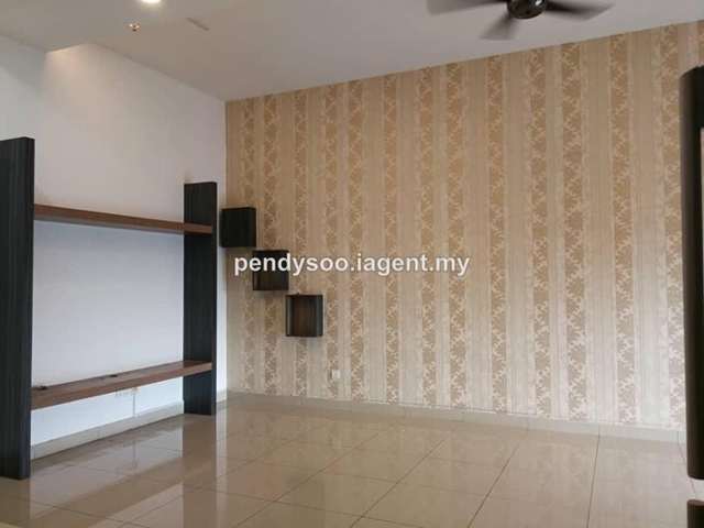 Manhattan, Austin Heights, Tebrau