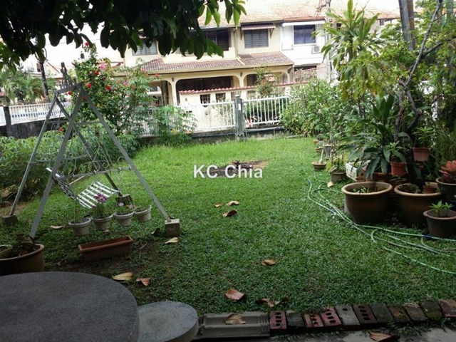 OUG Happy Garden, OUG