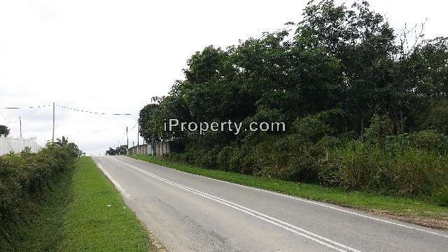 Jalan Ban Foo, beside Desa Cemerlang, Ulu Tiram