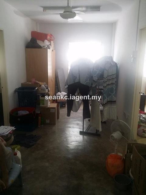Pangsapuri Intan Intermediate Flat 3 Bedrooms For Sale In Ampang Selangor Iproperty Com My
