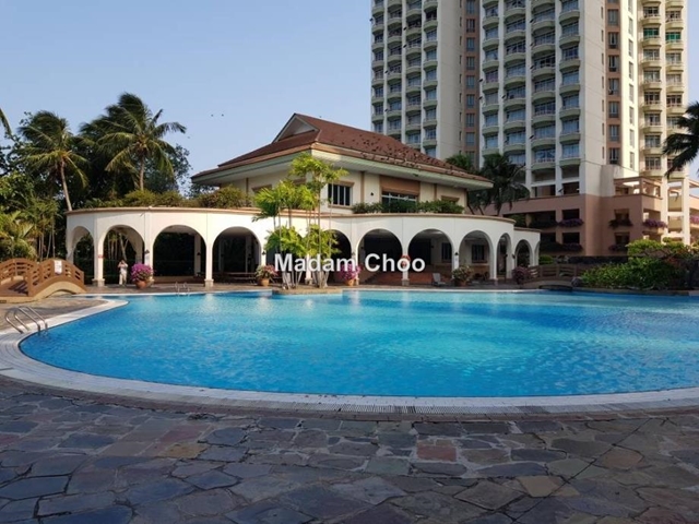 Ocean Palms Condominium, Klebang