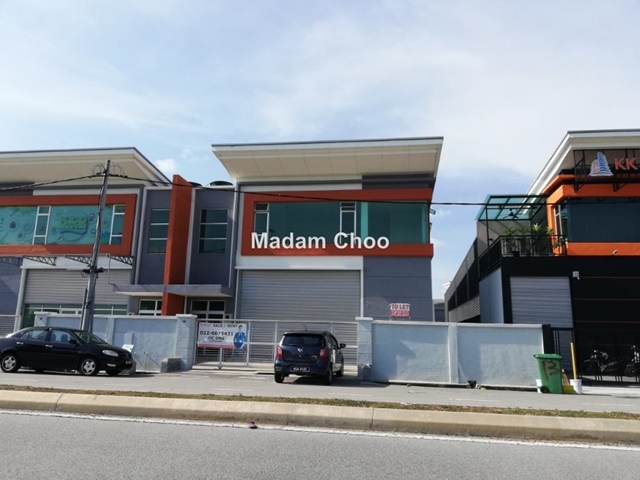 Taman Angkasa Nuri One storey Semi-D factory with Mezzanine Office, Ayer keroh, Batu Berendam