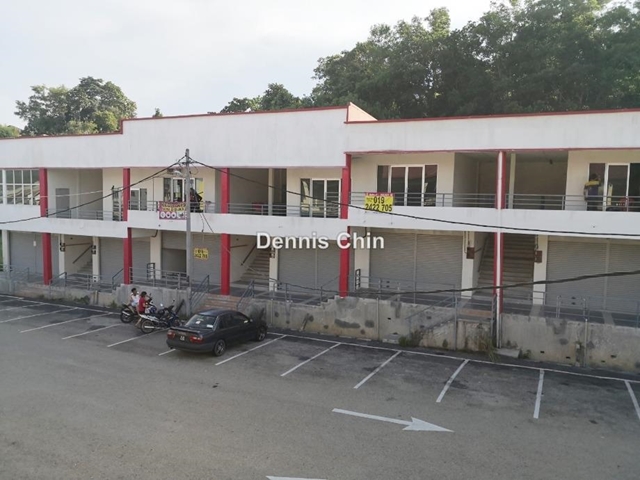 2-Storey Shoplot, Karak Town, Karak