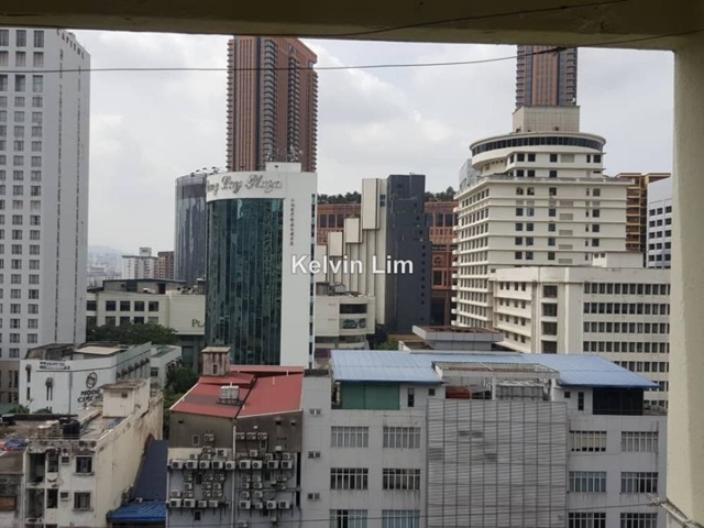 Kuala Lumpur Part 1 Ampang Street Petronas Twin Towers And Jalan Alor A Little Liar