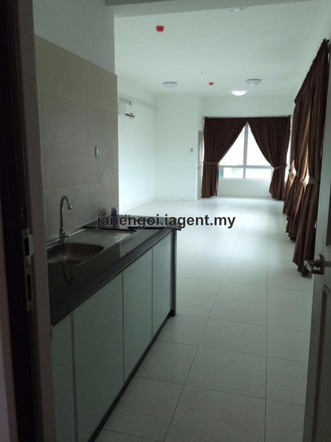 Akademik Suite , Austin Heights, Tebrau