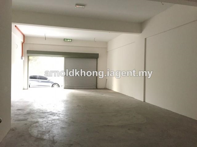 Medan Connaught, Taman Connaught, Cheras