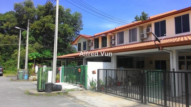 Taman Kasigui 3, Penampang