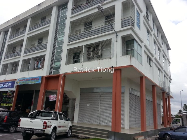 4 Storey Shophouse at UNI JAYA Commercial Centre, Kota Samarahan