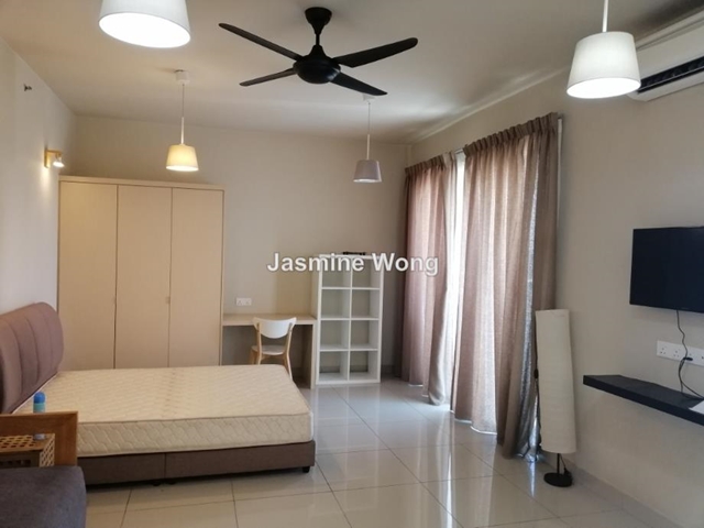 Univ 360 Place, Seri Kembangan