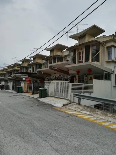 Taman amansiara selayang, Selayang Townhouse 3 bedrooms for sale