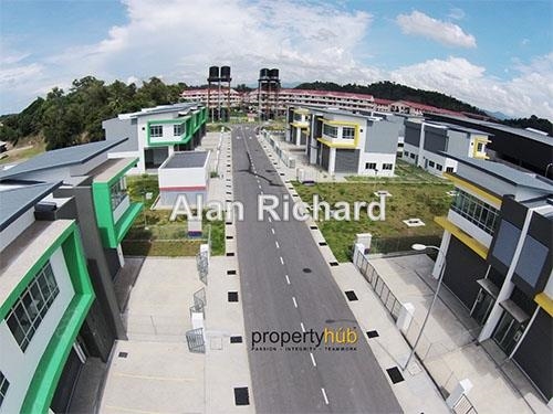 Bundusan Industrial Park Warehouse, Penampang