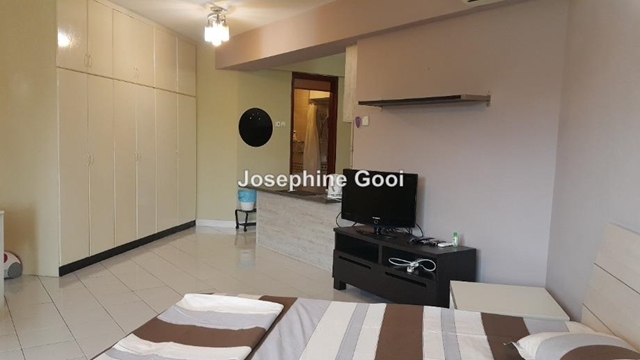 Riana Green Condominium, Tropicana