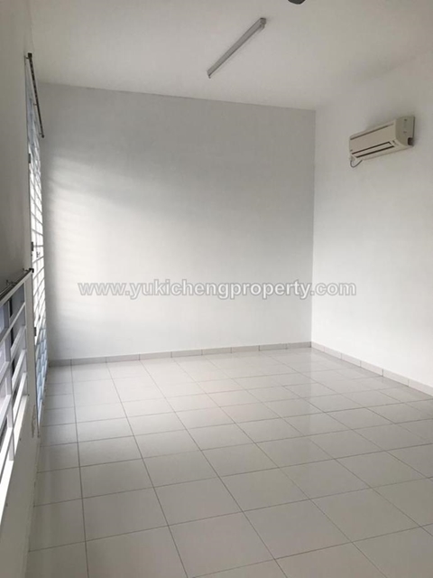 Setia Indah 10, Setia Indah