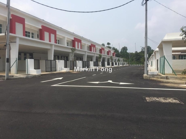 Taman Greenlast Kg Tiram Perdana Kuantan 2 Sty Terrace Link House 4 Bedrooms For Sale Iproperty Com My