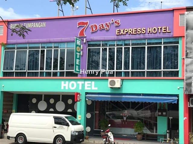 Double storey shop lot, Ayer Hitam