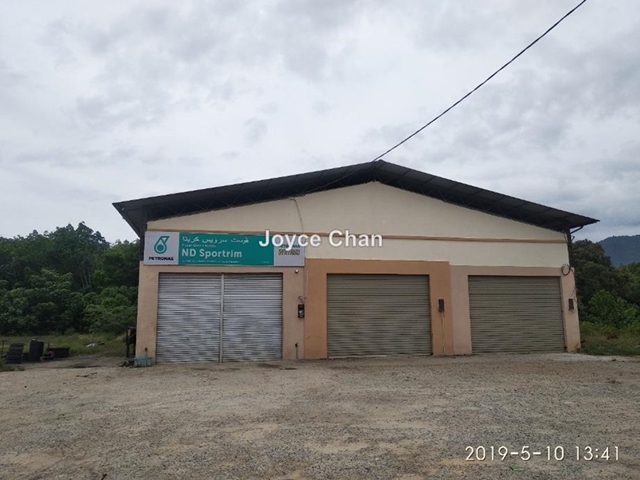 Kampung Chedok, Tanah Merah