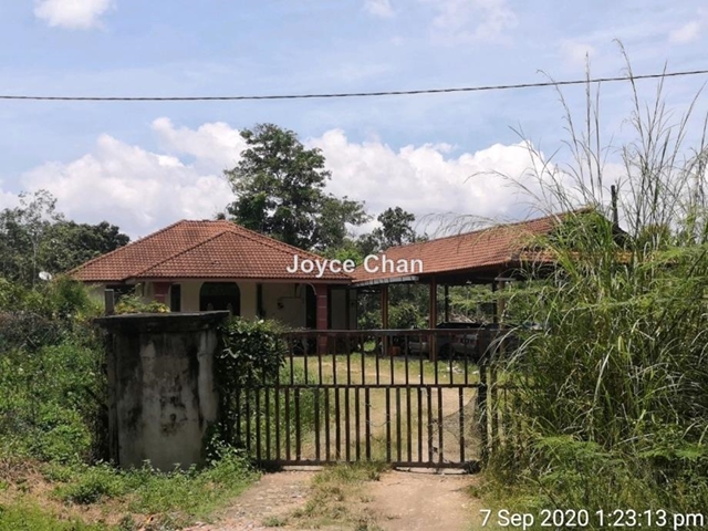 Kampung Bukit Mas, Tanah Merah
