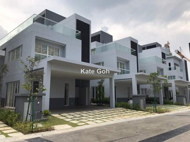 Lakefront Villa @ Cyberjaya, Cyberjaya