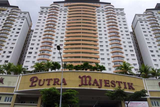 Putra Majestik , Jalan Ipoh