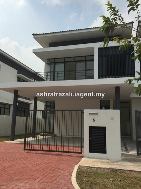 Semi-D Taman Jenderam Harmoni, Dengkil, Dengkil