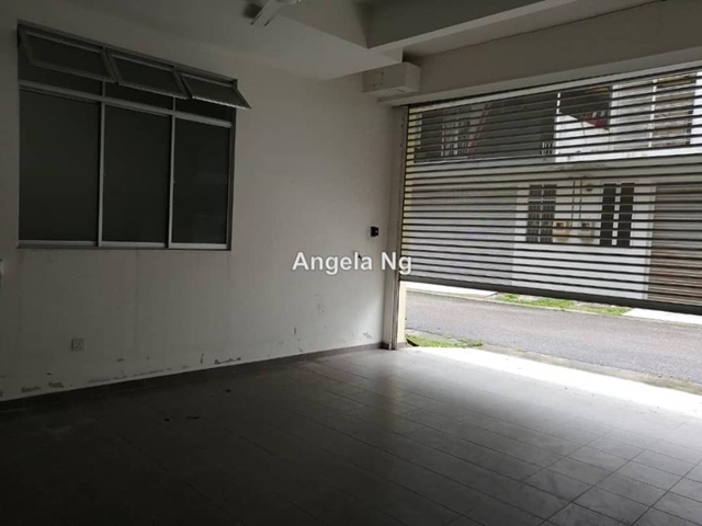 Taman Setia Tropika, Setia Tropika