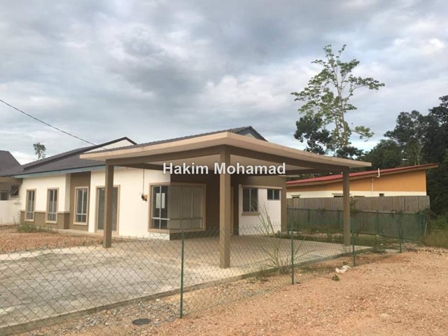 Telemin Indah, Padang Tengku