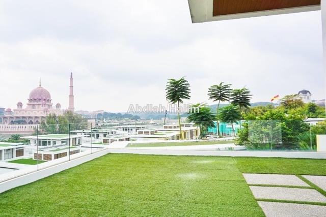 Semi D Astana with Lake view Presint 8 , Putrajaya