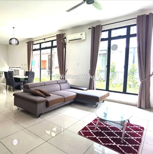 Double SeniBong Residence, Senibong