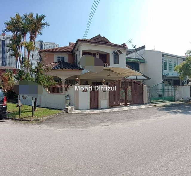 Corner Lot, Pandan Indah