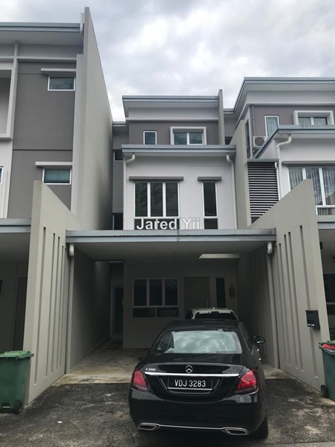 Below Bank Value Academia Lane for sale, Kuching
