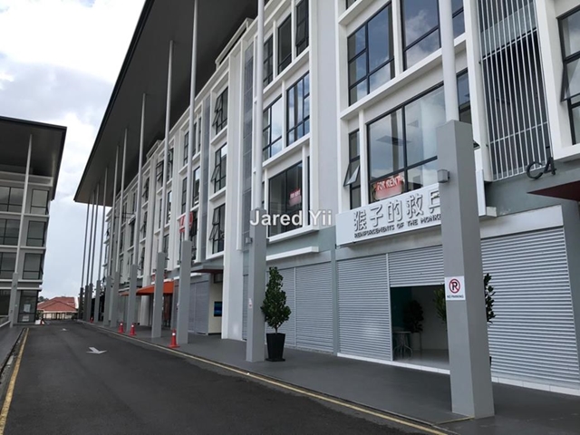 Stutong Canaan Square 1st floor for rent, Kuching