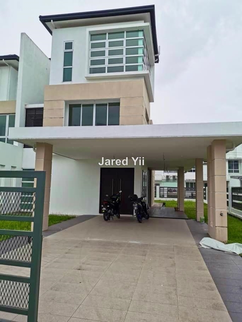 Stapok New 3 Storey Semi D for sale, Kuching