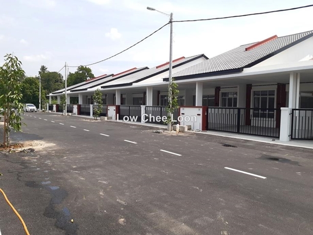 Batu 8 Taman Tas Jln gambang, Kuantan