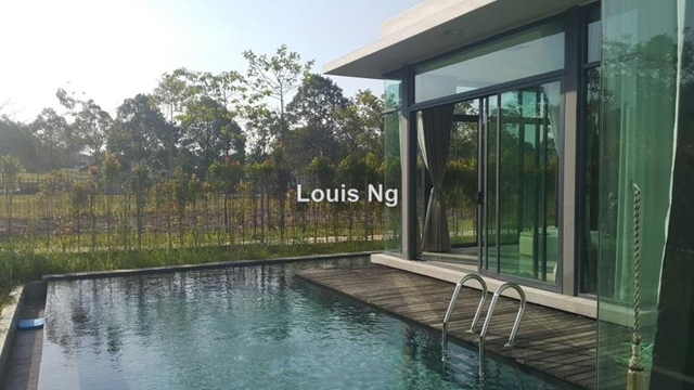 Leisure Farm, Gelang Patah