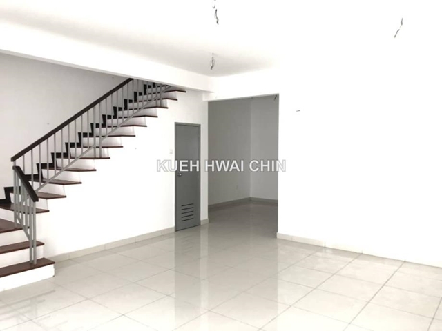 Rini home 7 Jalan bestari 90, Skudai