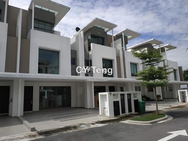 Lake Point Residence, Cyberjaya