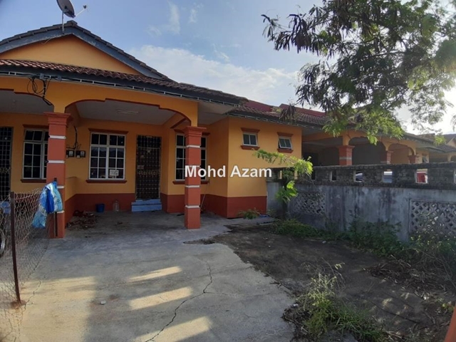 Teres Taman Pinggiran Atira Kok Lanas, Ketereh