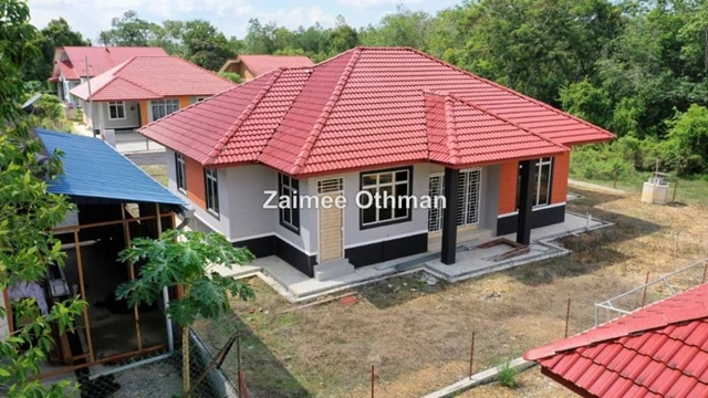BANGLO TANAH MERAH, Tanah Merah