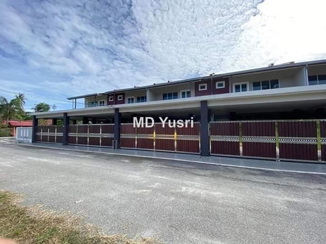 TERES MEWAH 2 TINGKAT BERDEKATAN JLN UTAMA LUNDANG, Kota Bharu