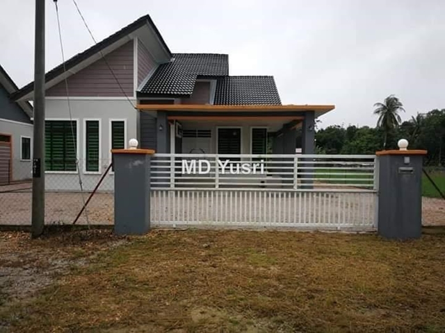 RUMAH BANGLO 1TINGKAT AREA KADOK KETEREH, Ketereh