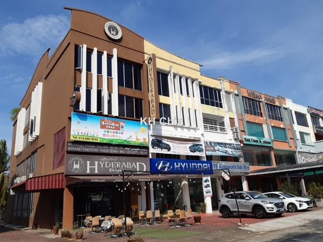 Kuantan Avenue, Kuantan