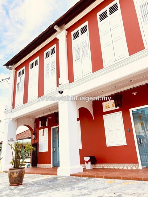 cafe & Homestay, Jalan Limbongan, Klebang