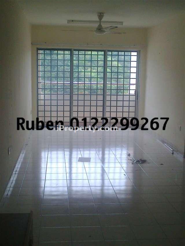 Flora Damansara Block E Intermediate Apartment 3 Bedrooms For Sale In Damansara Perdana Selangor Iproperty Com My